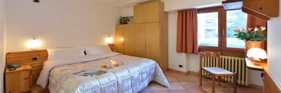 Hotel & Ristorante Serenella Breuil-Cervinia Zewnętrze zdjęcie
