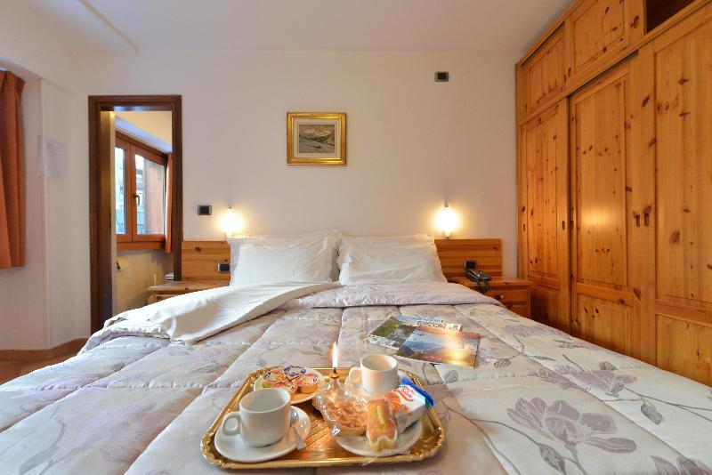 Hotel & Ristorante Serenella Breuil-Cervinia Zewnętrze zdjęcie